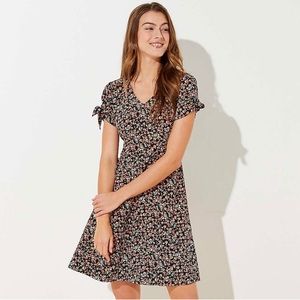 Loft Floral Tie Sleeve V-neck Pocket Flare Mini Dress Size 4 Petite